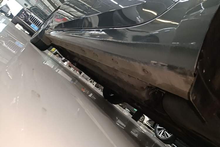 Used Hyundai Elantra 2023 1.5L CVT GLX Elite Edition Left Side Sill