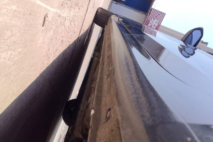 Used Hyundai Elantra 2023 1.5L CVT GLX Elite Edition Left Side Sill