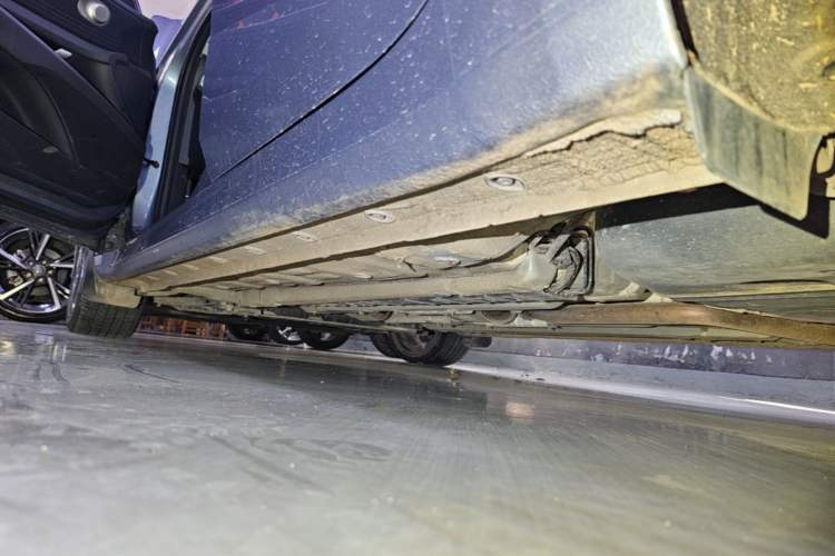 Used Hyundai Elantra 2023 1.5L CVT GLX Elite Edition Left Side Sill