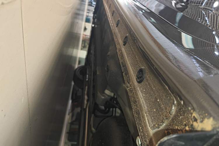 Used Hyundai Elantra 2023 1.5L CVT GLX Elite Edition Left Side Sill