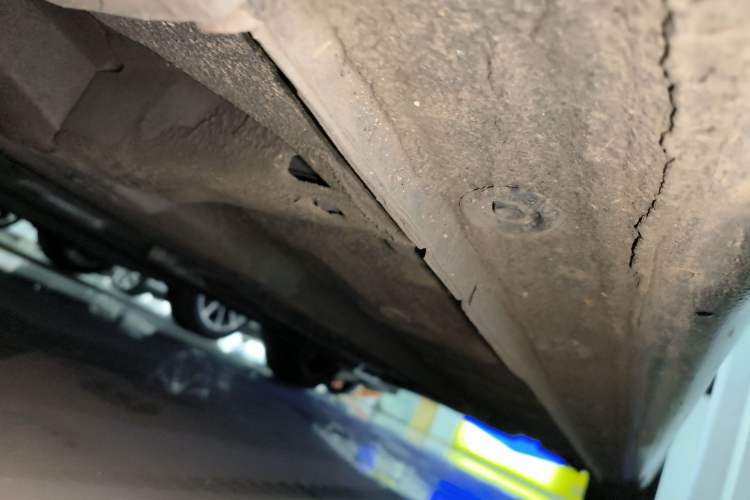Used Hyundai Elantra 2023 1.5L CVT GLX Elite Edition Left Side Sill