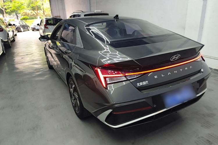 Used Hyundai Elantra 2023 1.5L CVT LUX Prestige Edition Rear Left 45 Deg