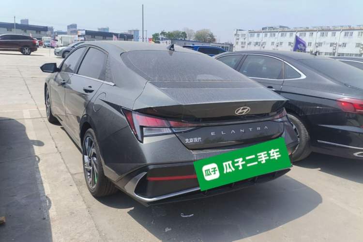 Used Hyundai Elantra 2023 1.5L CVT GLX Elite Edition Rear Left 45 Deg