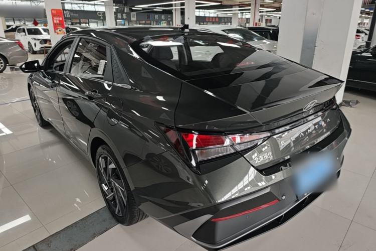 Used Hyundai Elantra 2023 1.5L CVT GLX Elite Edition Rear Left 45 Deg