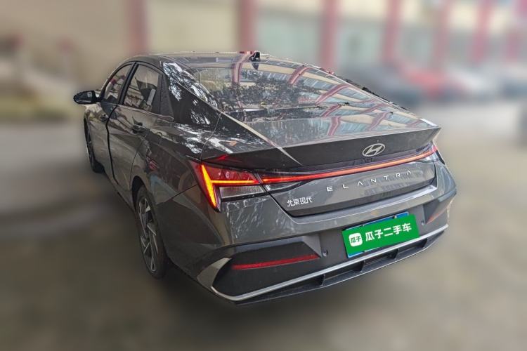 Used Hyundai Elantra 2023 1.5L CVT LUX Prestige Edition Rear Left 45 Deg