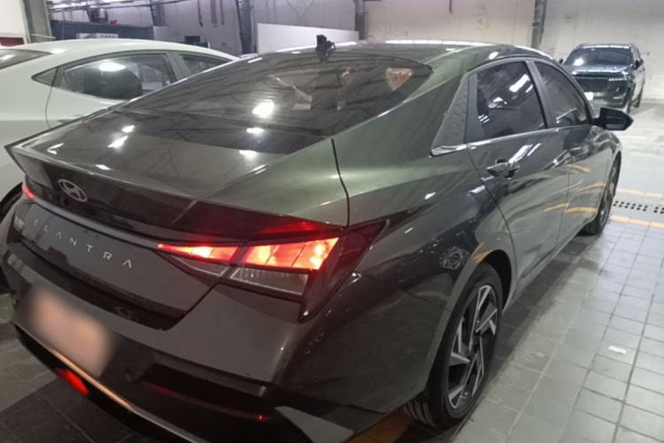 Used Hyundai Elantra 2023 1.5L CVT GLX Elite Edition Rear Right 45 Deg