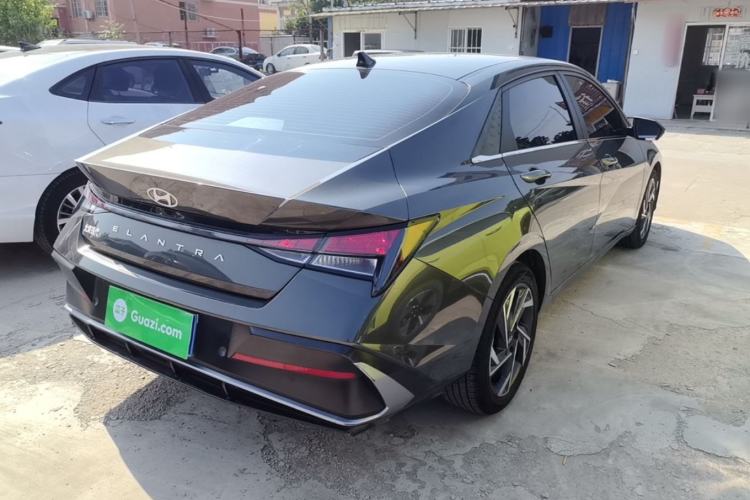 Used Hyundai Elantra 2023 1.5L CVT GLX Elite Edition Rear Right 45 Deg