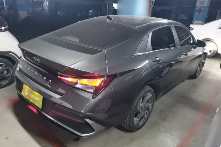 Used Hyundai Elantra 2023 1.5L CVT GLX Elite Edition Rear Right 45 Deg
