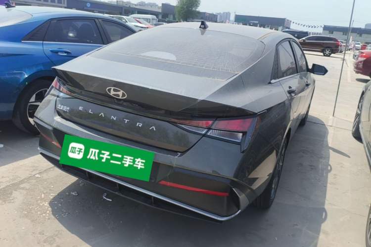Used Hyundai Elantra 2023 1.5L CVT GLX Elite Edition Rear Right 45 Deg
