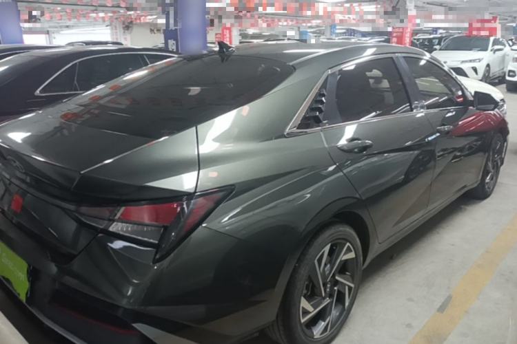 Used Hyundai Elantra 2023 1.5L CVT GLX Elite Edition Rear Right 45 Deg