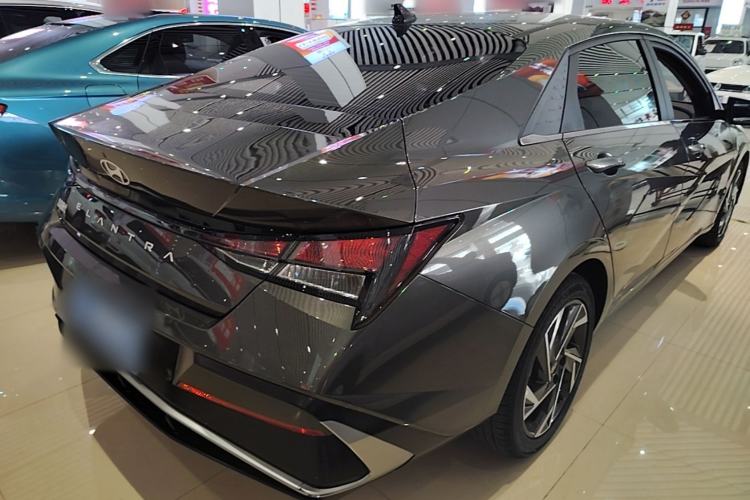 Used Hyundai Elantra 2023 1.5L CVT GLX Elite Edition Rear Right 45 Deg