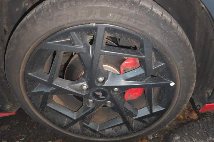 Used Hyundai Elantra 2023 240TGDi DCT N Line LUX Prestige Edition Right Front Wheel Hub