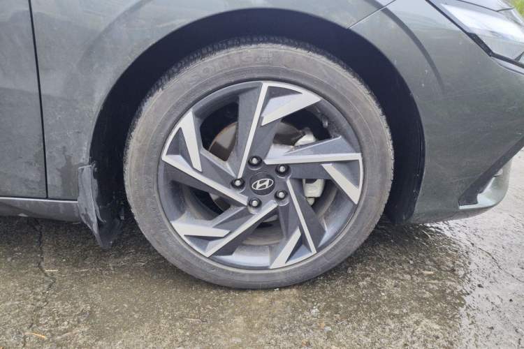 Used Hyundai Elantra 2023 1.5L CVT GLX Elite Edition Right Front Wheel Hub