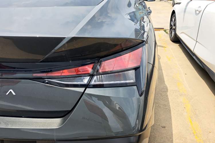 Used Hyundai Elantra 2023 1.5L CVT GLX Elite Edition Right Rear Taillight