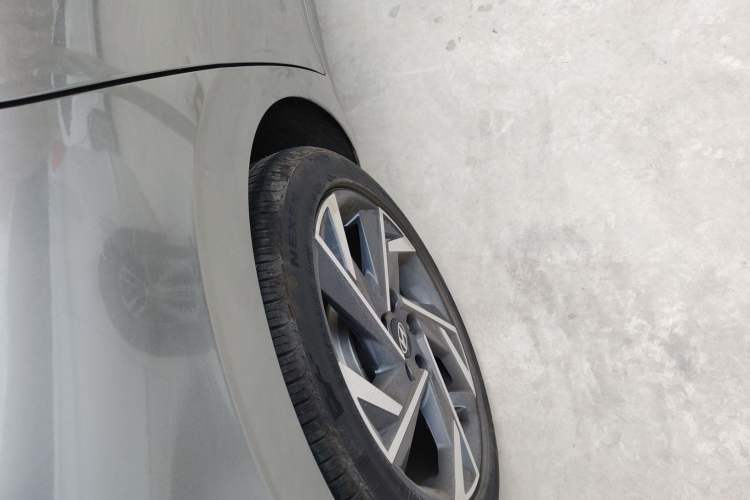 Used Hyundai Elantra 2023 1.5L CVT GLX Elite Edition Right Rear Wheel Hub