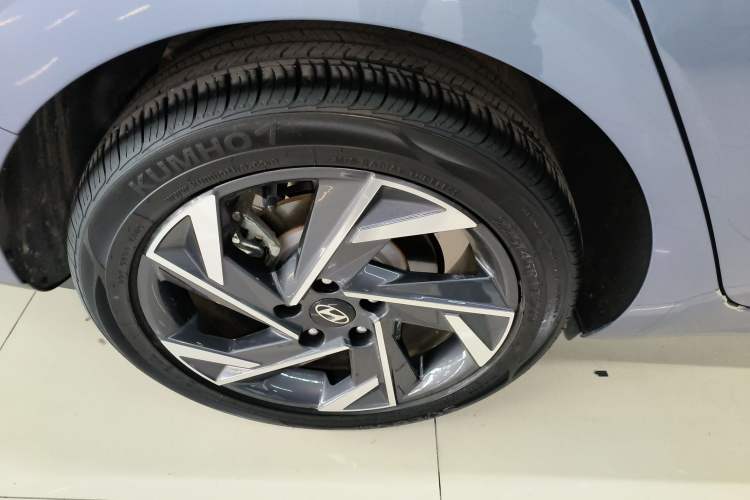 Used Hyundai Elantra 2023 1.5L CVT GLX Elite Edition Right Rear Wheel Hub