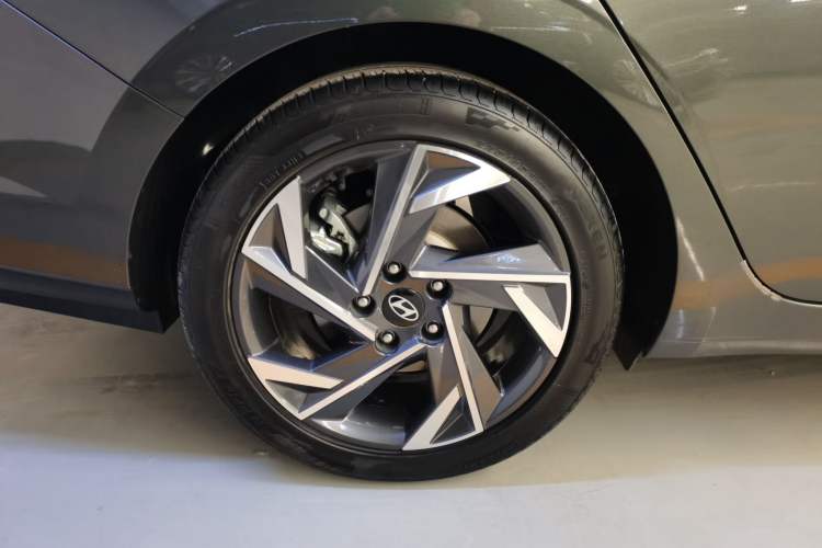 Used Hyundai Elantra 2023 1.5L CVT GLX Elite Edition Right Rear Wheel Hub