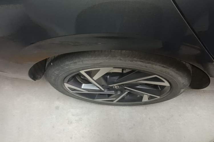 Used Hyundai Elantra 2023 1.5L CVT GLX Elite Edition Right Rear Wheel Hub