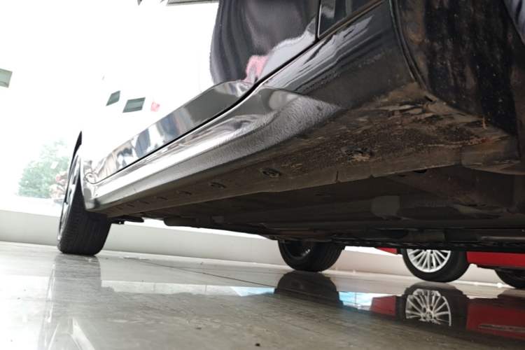 Used Hyundai Elantra 2023 1.5L CVT GLX Elite Edition Right Side Sill