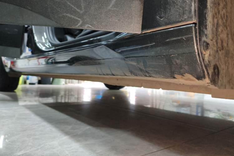 Used Hyundai Elantra 2023 1.5L CVT GLX Elite Edition Right Side Sill