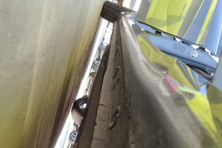 Used Hyundai Elantra 2023 1.5L CVT GLX Elite Edition Right Side Sill