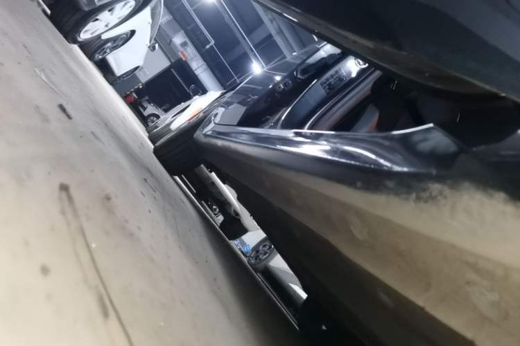Used Hyundai Elantra 2023 1.5L CVT GLX Elite Edition Right Side Sill