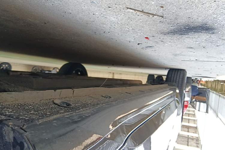 Used Hyundai Elantra 2023 1.5L CVT LUX Prestige Edition Right Side Sill