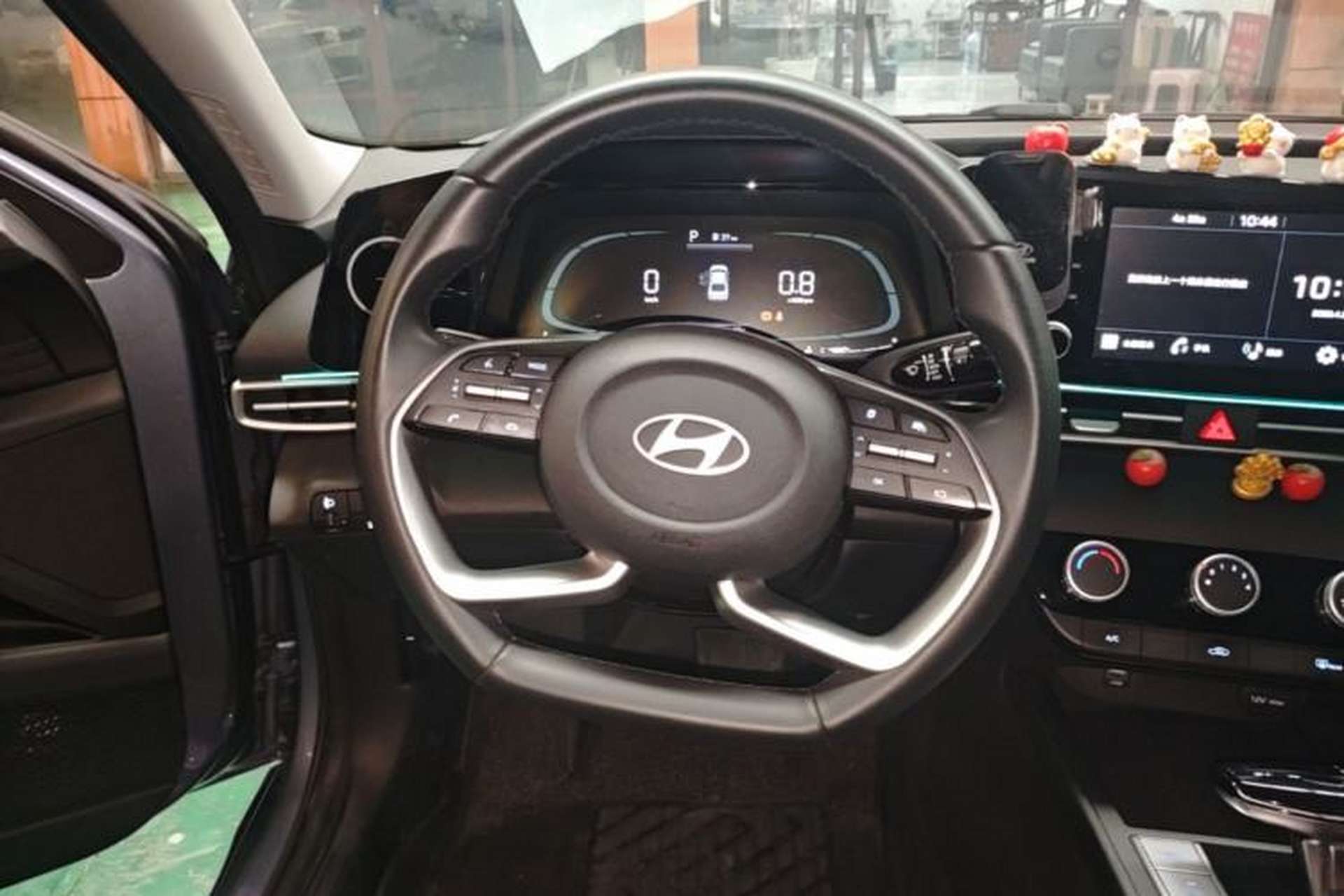 Used Hyundai Elantra 2023 1.5L CVT GLX Elite Edition Steering Wheel