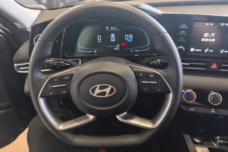 Used Hyundai Elantra 2023 1.5L CVT GLX Elite Edition Steering Wheel