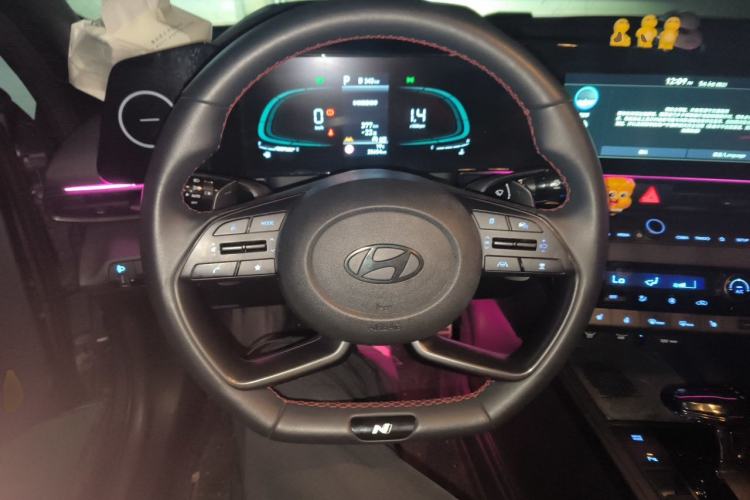 Used Hyundai Elantra 2023 240TGDi DCT N Line LUX Prestige Edition Steering Wheel