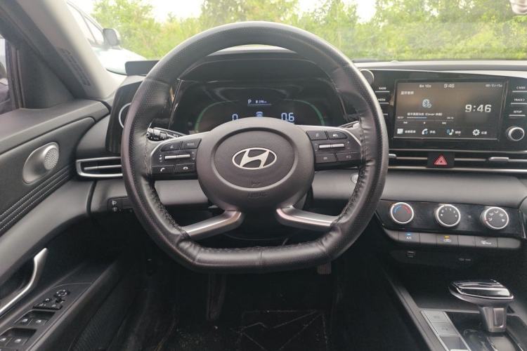 Used Hyundai Elantra 2023 1.5L CVT GLX Elite Edition Steering Wheel