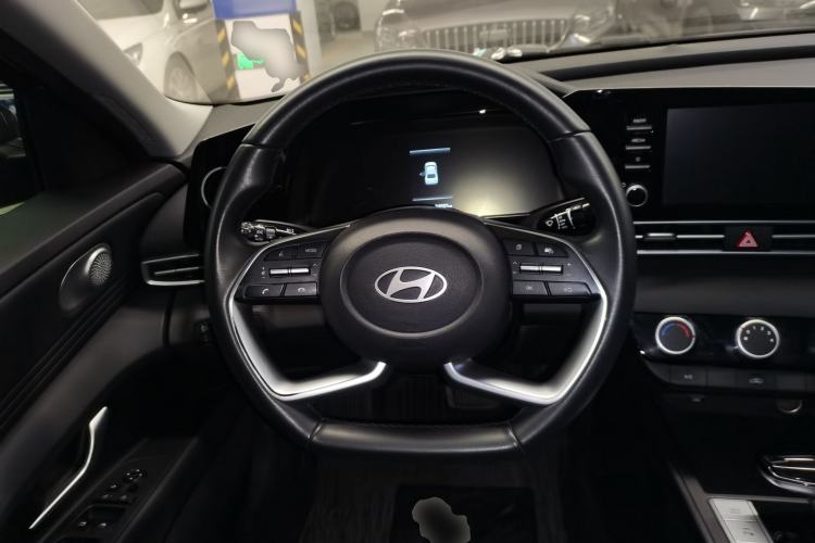 Used Hyundai Elantra 2023 1.5L CVT GLX Elite Edition Steering Wheel