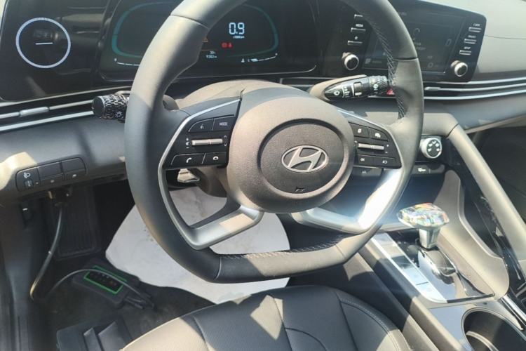 Used Hyundai Elantra 2023 1.5L CVT GLX Elite Edition Steering Wheel