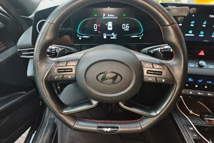 Used Hyundai Elantra 2023 240TGDi DCT N Line LUX Prestige Edition Steering Wheel