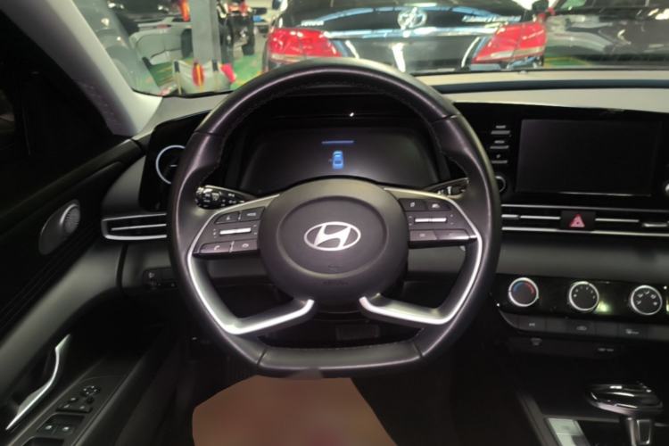 Used Hyundai Elantra 2023 1.5L CVT GLX Elite Edition Steering Wheel