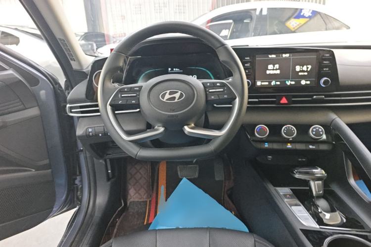 Used Hyundai Elantra 2023 1.5L CVT GLX Elite Edition Steering Wheel