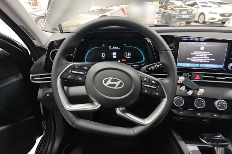 Used Hyundai Elantra 2023 1.5L CVT GLX Elite Edition Steering Wheel