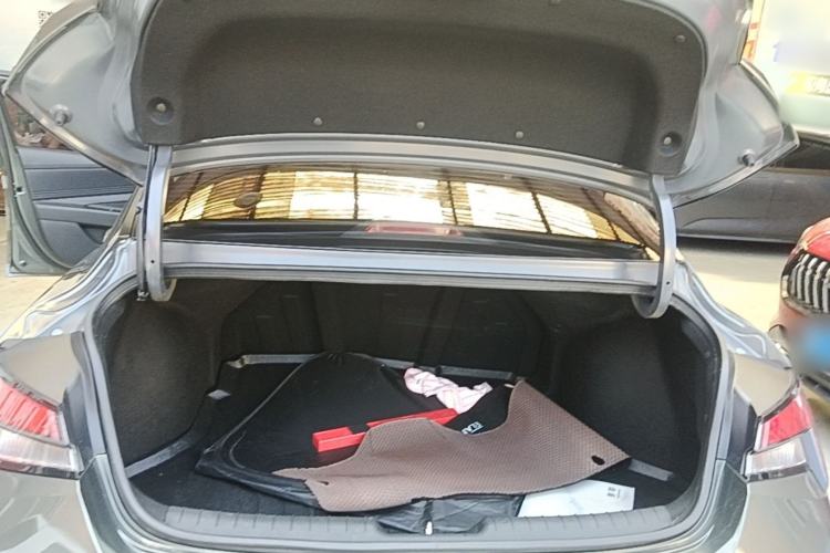 Used Hyundai Elantra 2023 1.5L CVT GLX Elite Edition Trunk