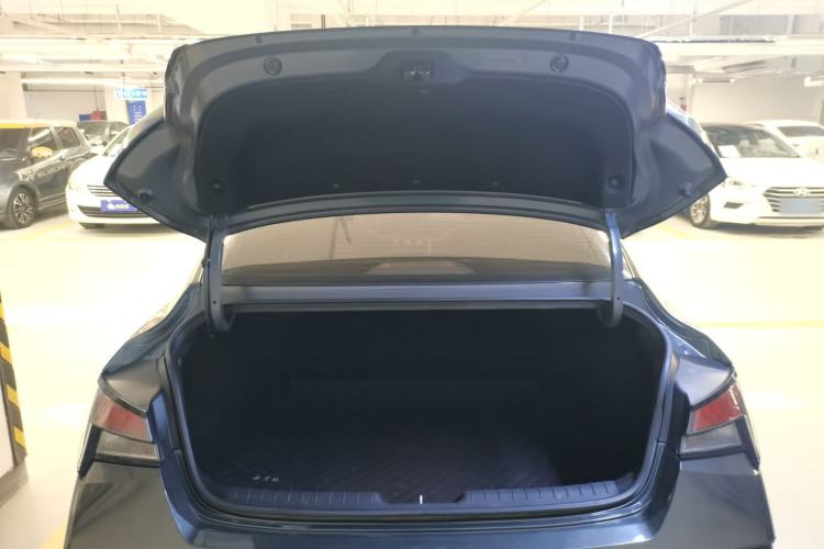 Used Hyundai Elantra 2023 1.5L CVT GLX Elite Edition Trunk