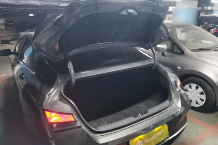 Used Hyundai Elantra 2023 1.5L CVT GLX Elite Edition Trunk