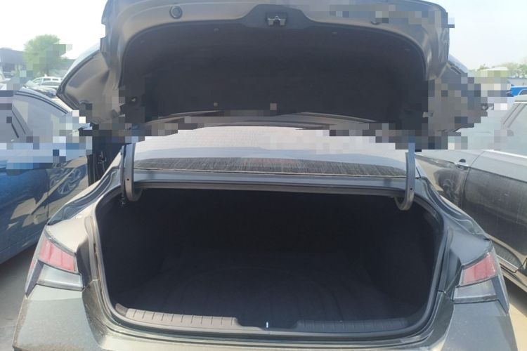 Used Hyundai Elantra 2023 1.5L CVT GLX Elite Edition Trunk