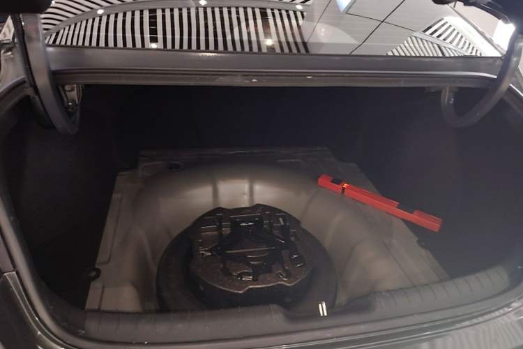 Used Hyundai Elantra 2023 1.5L CVT GLX Elite Edition Trunk