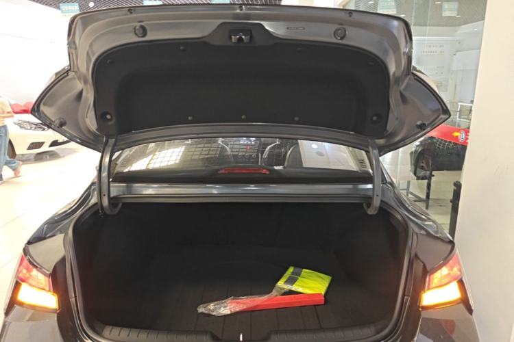 Used Hyundai Elantra 2023 1.5L CVT GLX Elite Edition Trunk