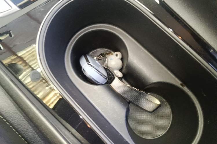 Used Hyundai Elantra 2023 1.5L CVT GLX Elite Edition Vehicle Key