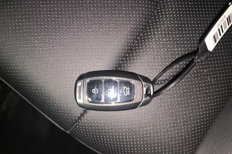 Used Hyundai Elantra 2023 1.5L CVT GLX Elite Edition Vehicle Key
