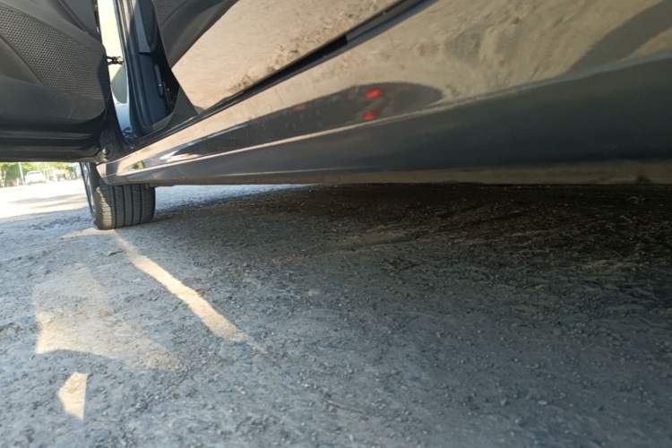 Used Hyundai Elantra 2023 1.5L CVT GLX Elite Edition Left Side Sill