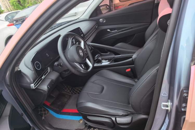 Used Hyundai Elantra 2023 1.5L CVT GLX Elite Edition Left Front Seat