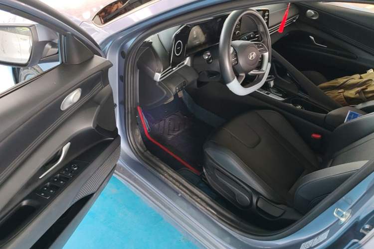 Used Hyundai Elantra 2023 1.5L CVT GLX Elite Edition Driver Seat
