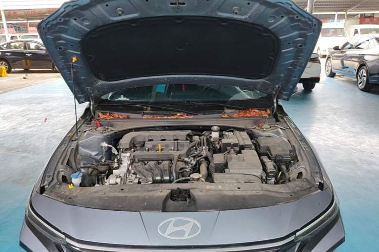 Used Hyundai Elantra 2023 1.5L CVT GLX Elite Edition Engine Bay