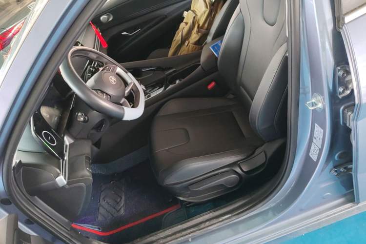 Used Hyundai Elantra 2023 1.5L CVT GLX Elite Edition Left Front Seat